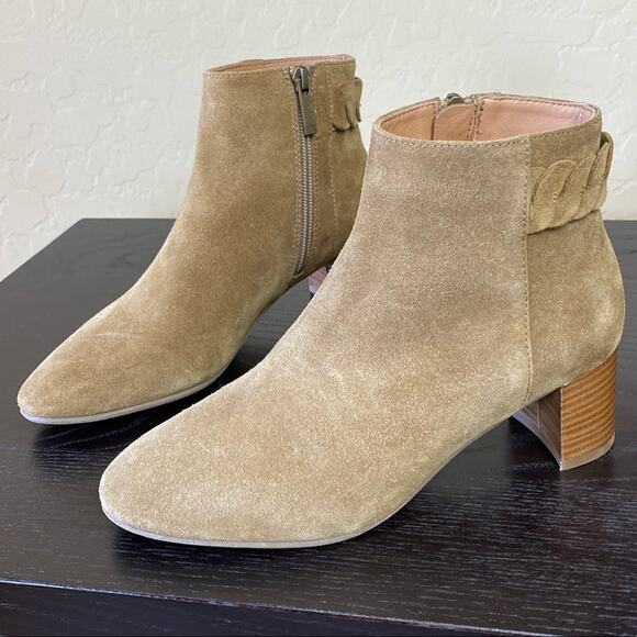 NWOB Aquatalia Feliciana Weatherproof Block Heel Bootie, Size 6 - Picture 13 of 14